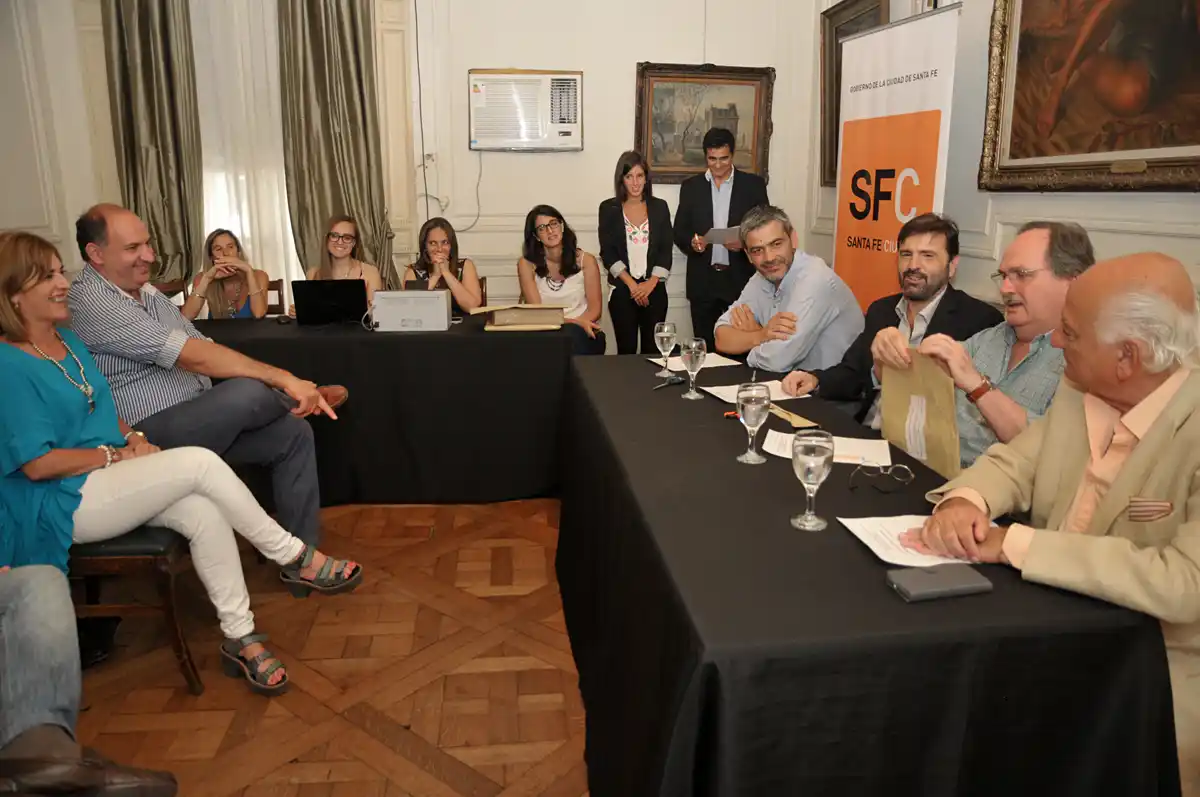 Dos ofertas para el Museo de la Constitución