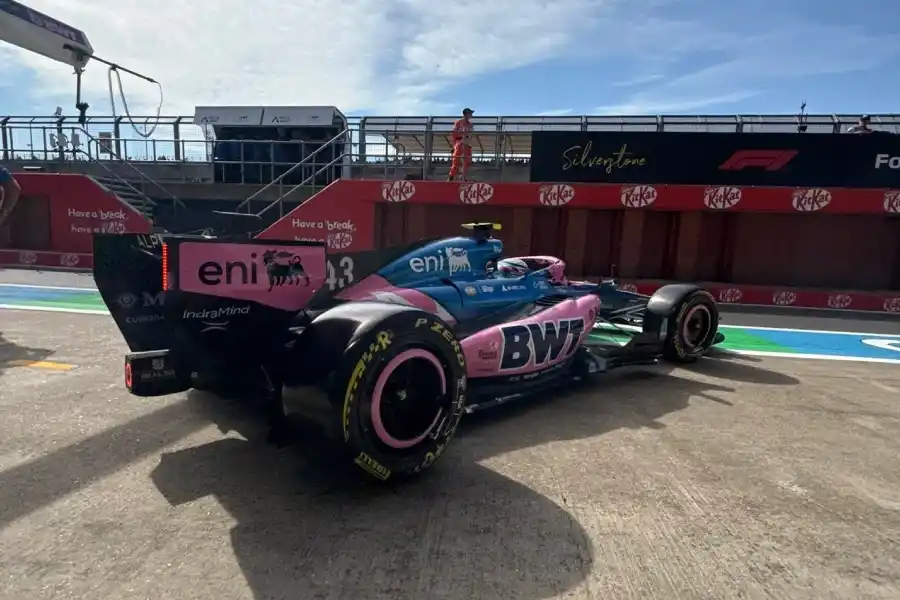 Colapinto se salió de pista en Silverstone y tendrá que largar en la 19ª posición en Gran Bretaña