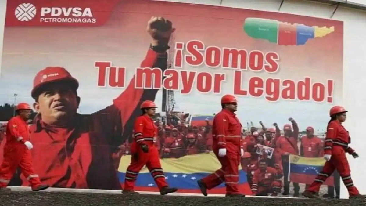 A MADURO NO LE QUEDA OTRA que  acabar con el legado de Chávez ¿Por qué?