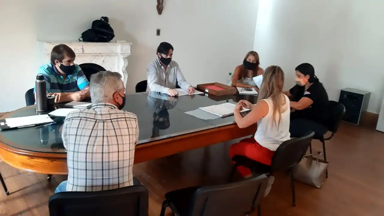 Eximirán del 50% de la tasa municipal a más adultos mayores
