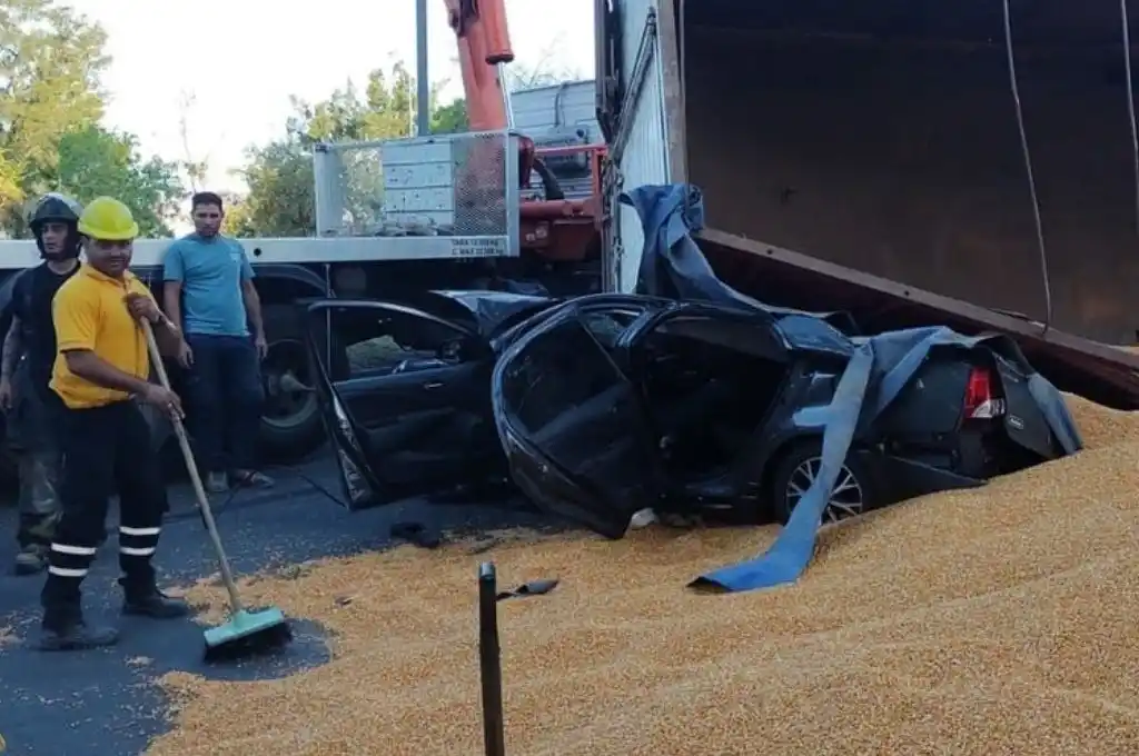 Estremecedor relato del automovilista que fue aplastado por el acoplado de un camión en la ex Mar Argentino