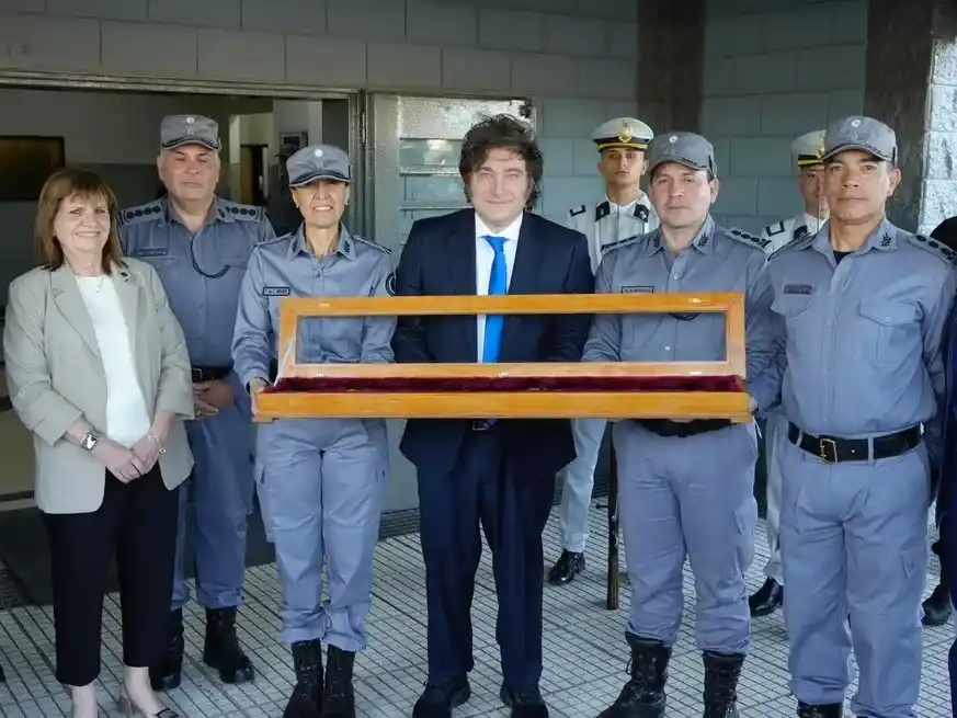 Milei presentó el nuevo Código Penal junto a Bullrich en el penal de Ezeiza.