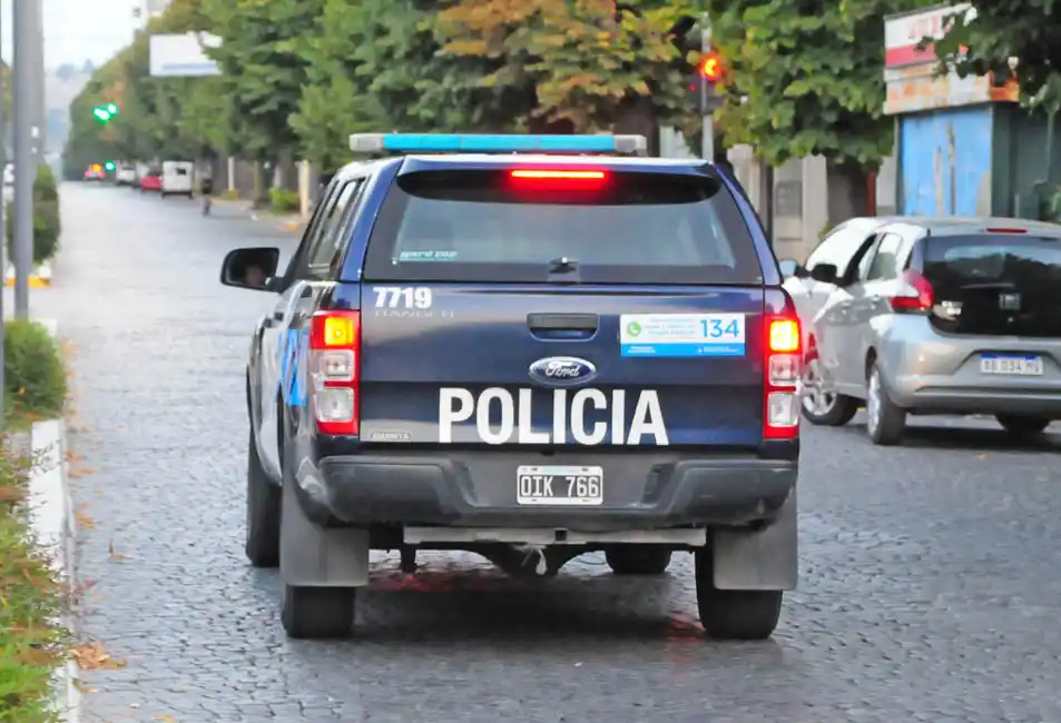 Infraccionaron a un hombre que hacía ejercicio en Colectora Pugliese