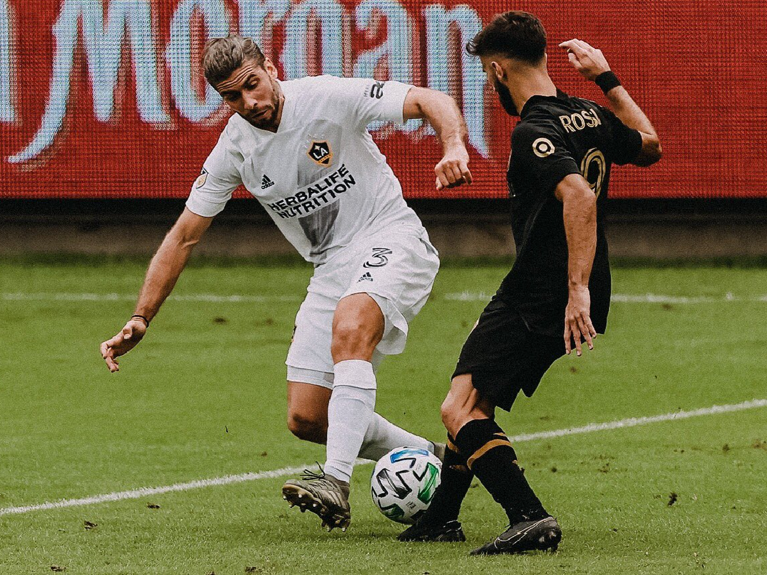 Los Ángeles Galaxy perdió el clásico en la MLS 