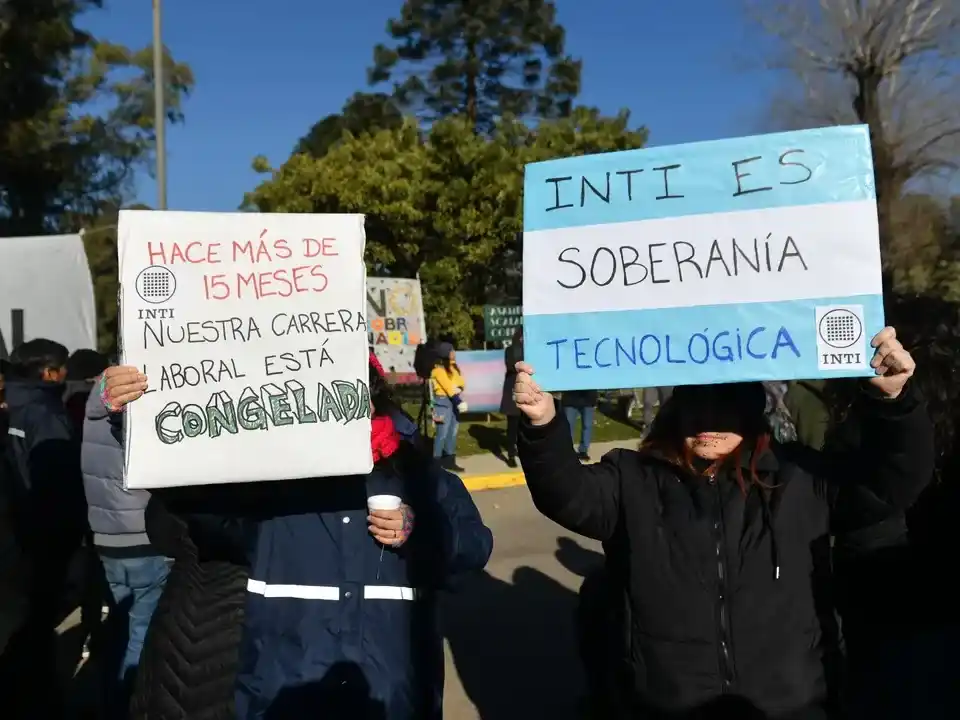 Trabajadores del INTI convocan este lunes a una movilización en contra del decreto “que los desguaza”