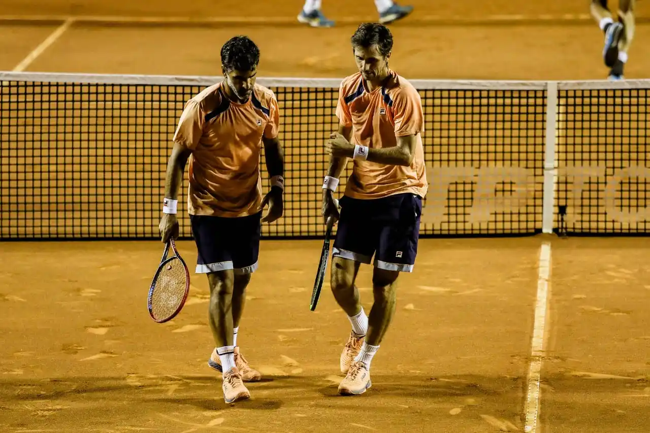 González y Molteni brillan en la gira sudamericana.