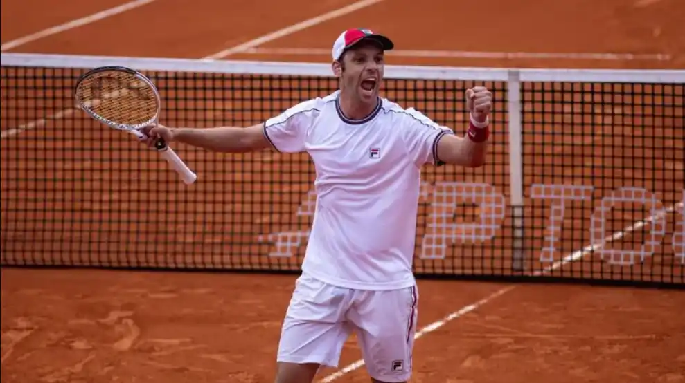 Horacio Zeballos debutó con triunfo en Barcelona.