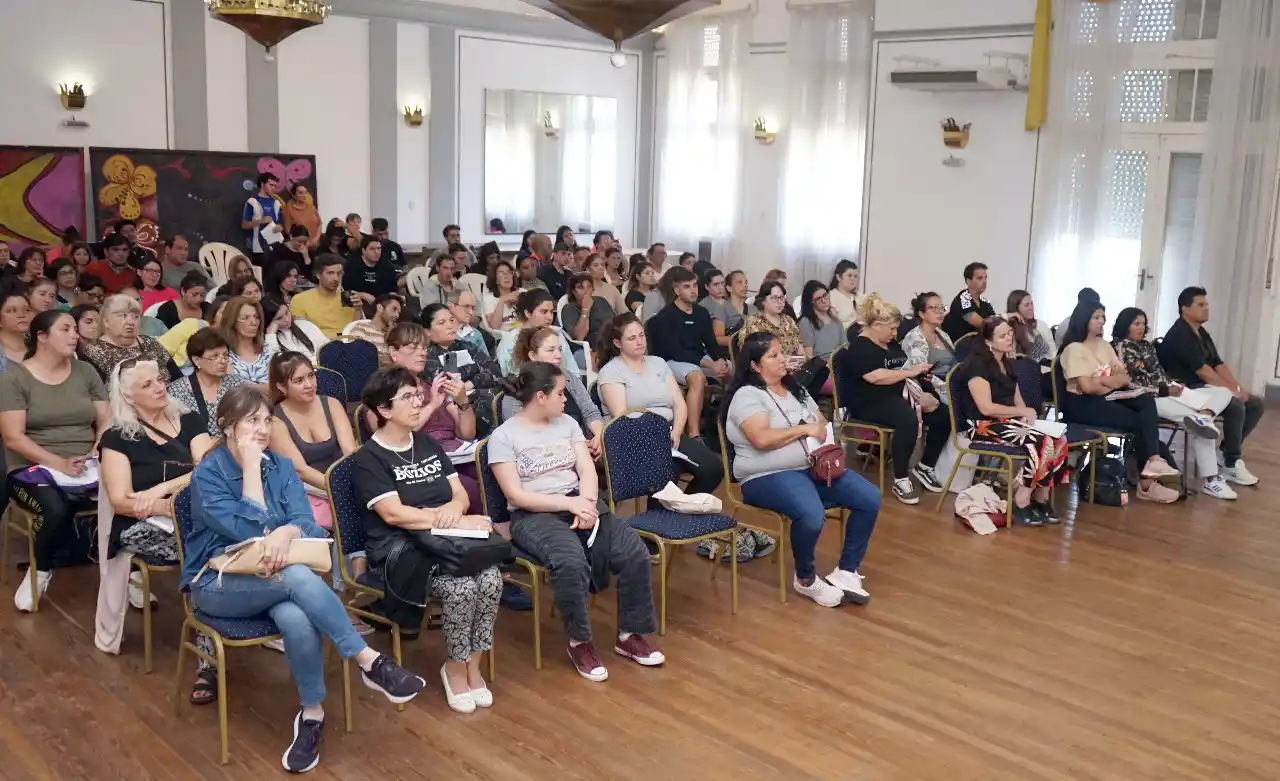 Buena participación. Volvió a tener el curso de manipulación