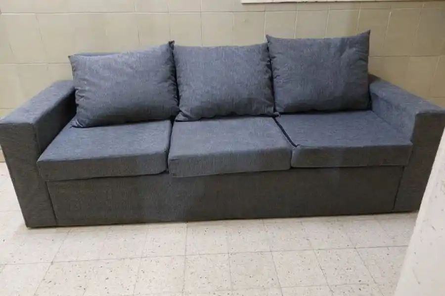 Insólito: se robaron un sillón de tres cuerpos de una terminal de ómnibus