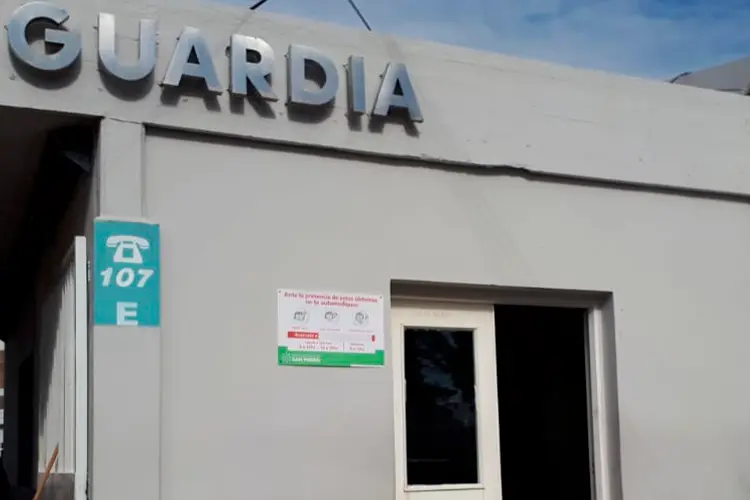 Una noche movida: varios heridos por accidente y peleas atendidos en la Guardia del hospital