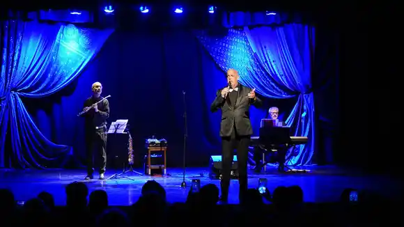 El Teatro Municipal celebró sus 55 años junto al público