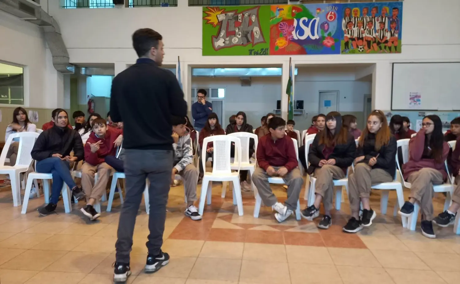Taller de cibercuidados para adolescentes en Copetonas