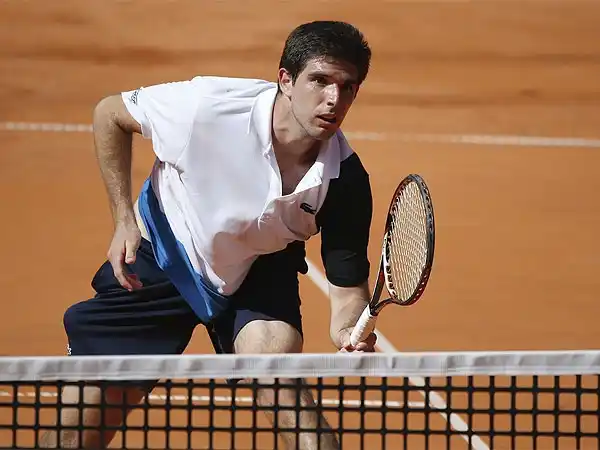 Federico Delbonis venció a Federer en Hamburgo y es finalista