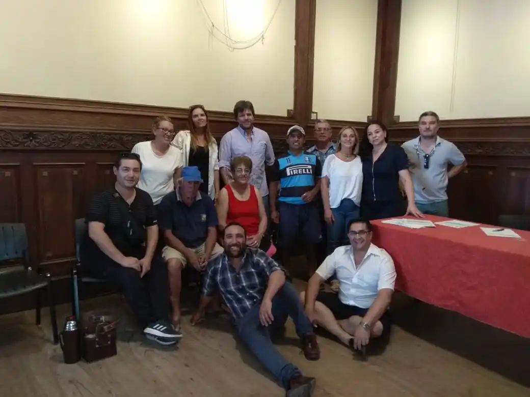  Entregaron subsidios a las murgas y conjuntos carnavalescos participantes