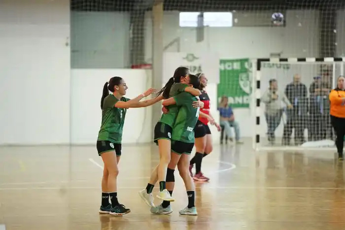 Once Unidos ante Ladricer - Nacional A de Handball - 1