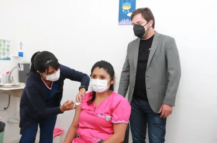 En la Provincia, todos los grupos priorizados podrán vacunarse contra la gripe