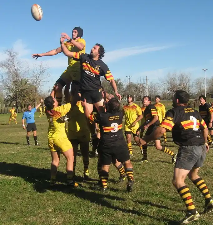 Torazos en rodeo ajeno