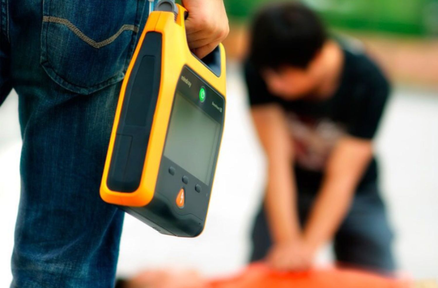 Presentaron un proyecto para que sean obligatorio los desfibriladores en eventos masivos