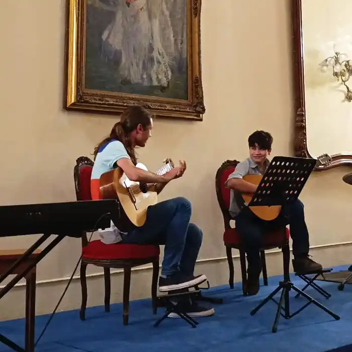 El Conservatorio de Arte y Música realizó su muestra anual en el Club Social