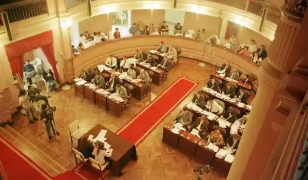 Disputados entrerriano del FpV repudiaron "un nuevo atropello" del macrismo 