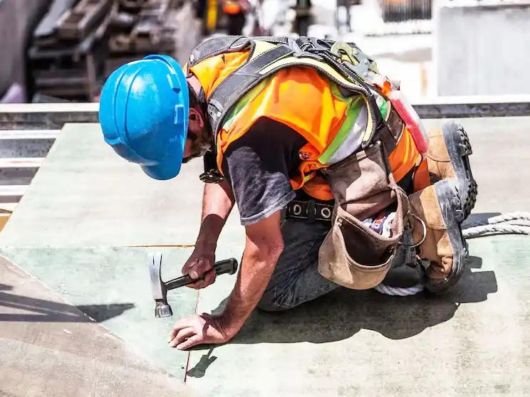 Bajó la informalidad laboral en el cierre de 2025: cuáles son los grupos etarios y los sectores económicos más afectados
