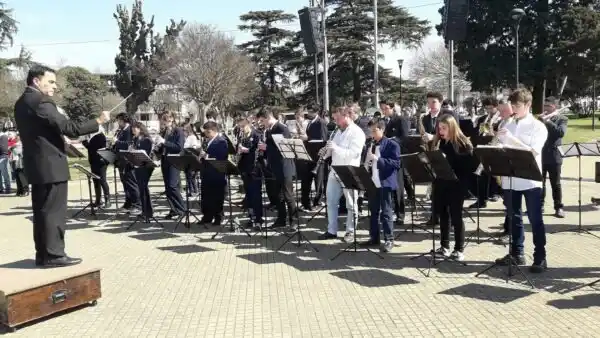 Banda Municipal Cayetano Silva.