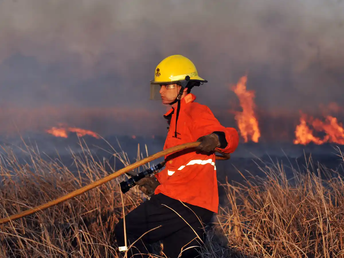 Los bomberos sanfracisqueños se suman al "sirenazo nacional" en contra del recorte de subsidios  