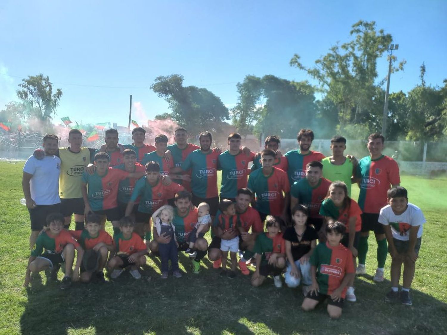 Defensores le ganó a Banfield y ascendió a la Primera A.