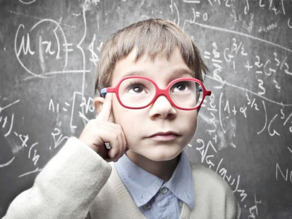 Incluir este nutriente en la dieta de tus hijos puede ayudar a prevenir la miopía en los niños