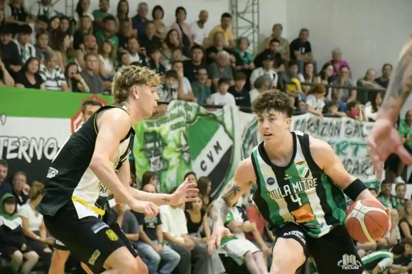 Ignacio Alem anotó 15 puntos en la vuelta de la Superfinal ante Olimpo (Foto:Emilia Maineri - La Nueva Bahía Blanca)