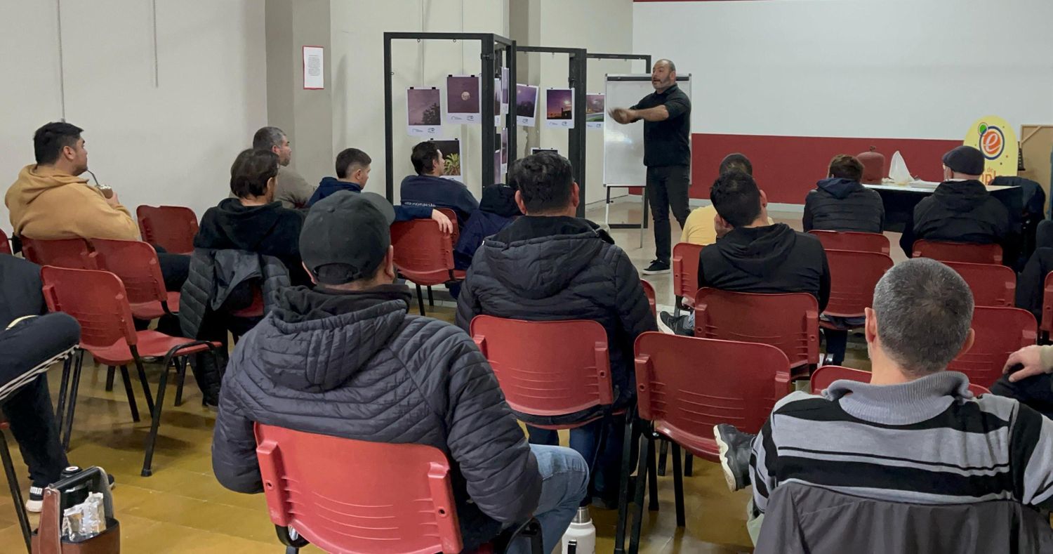 Los cursos continúan durante el segundo semestre.