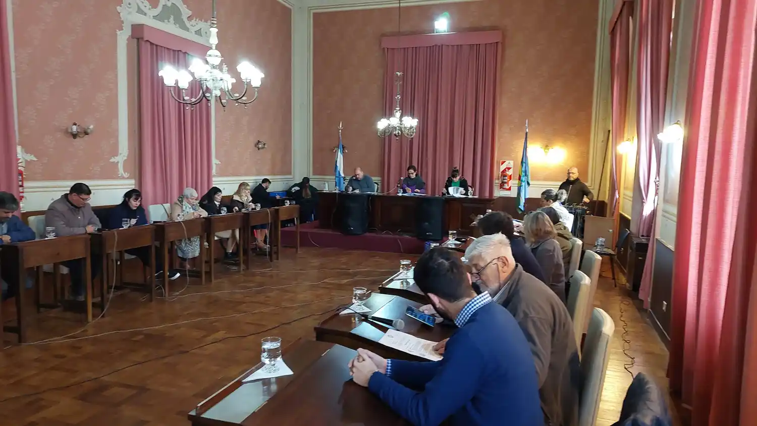 Concejales a 550 mil pesos: qué opina la gente sobre el aumento para octubre