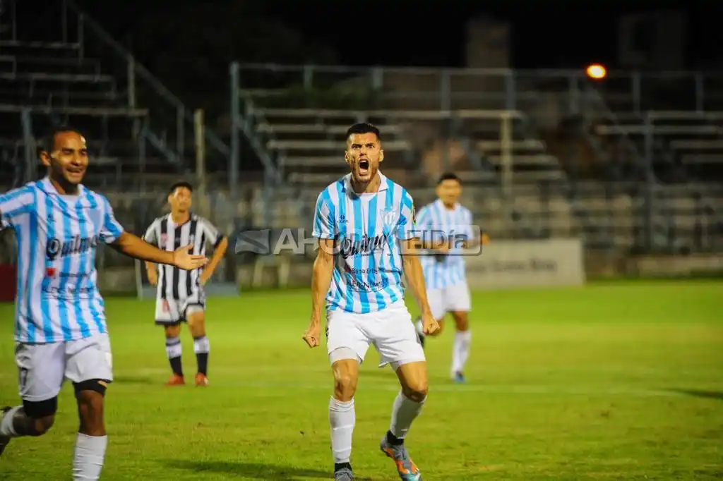 Juventud aceleró un rato, goleó a Atlético Uruguay y pasó de ronda con solvencia