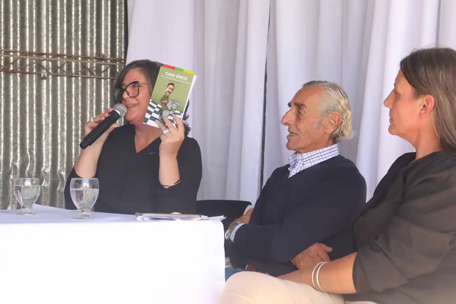 Se presentó el libro “Caso único”