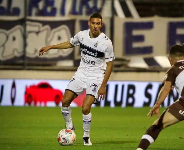 Manu Insaurralde debutó en Gimnasia de La Plata