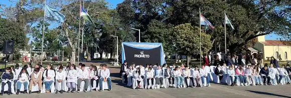 Alumnos prometieron lealtad a La Bandera Argentina