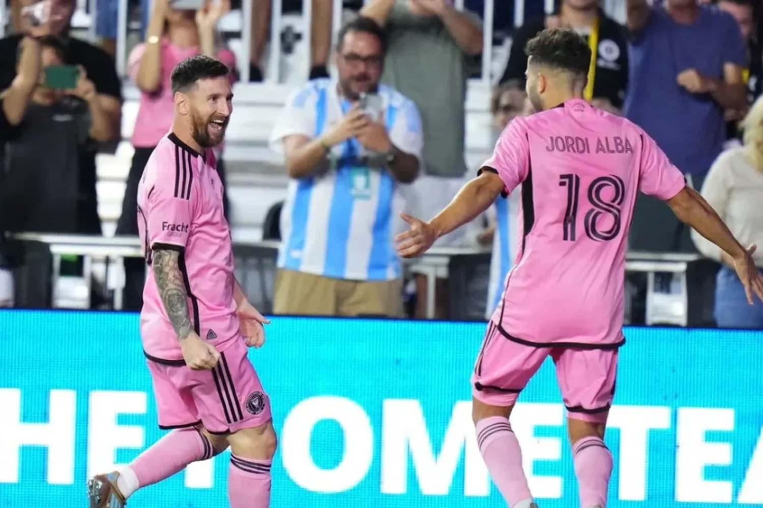 Messi sigue intratable: otro hattrick y una asistencia en la goleada de Inter Miami