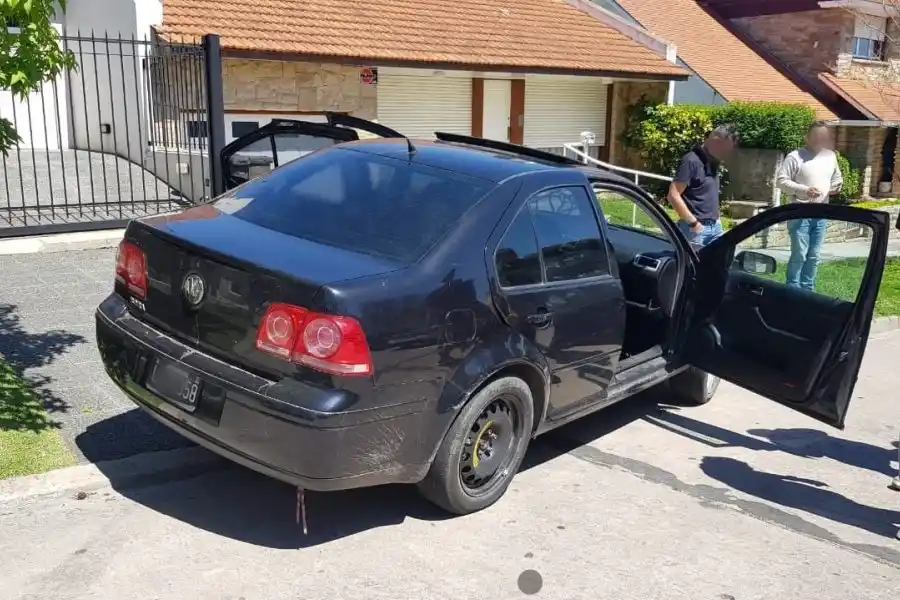 Un año de prisión para un rafaelino por conducir un vehículo con patente trucha