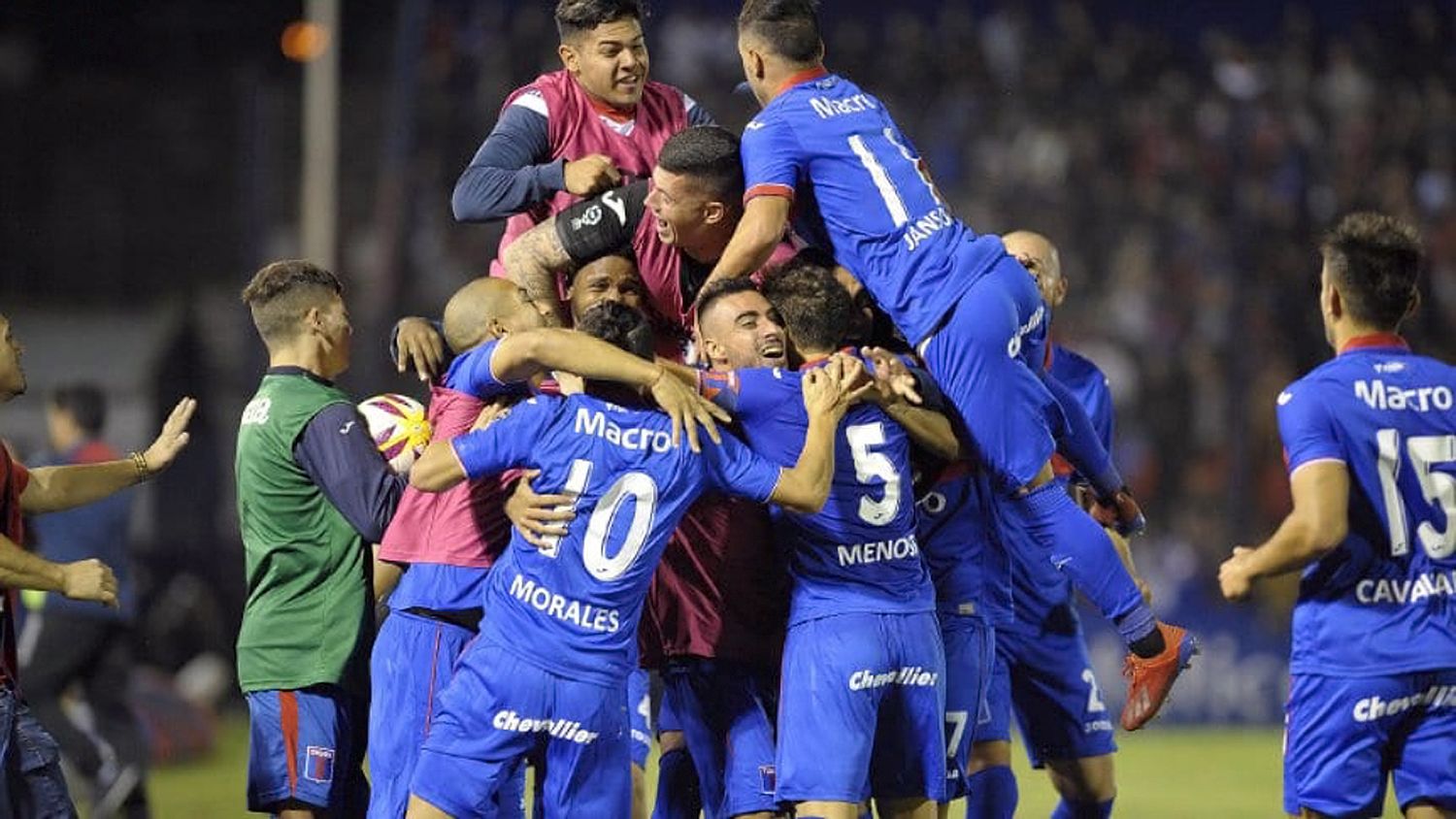 Marcha atrás de Conmebol: si Tigre gana la Copa jugará Libertadores