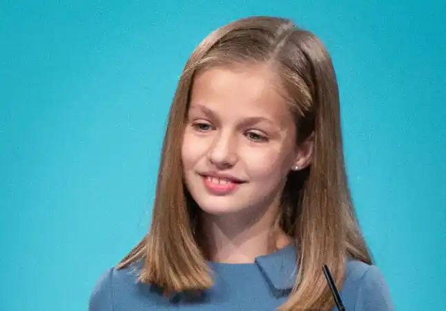 ¿Por qué solo algunas princesas llevan aros?