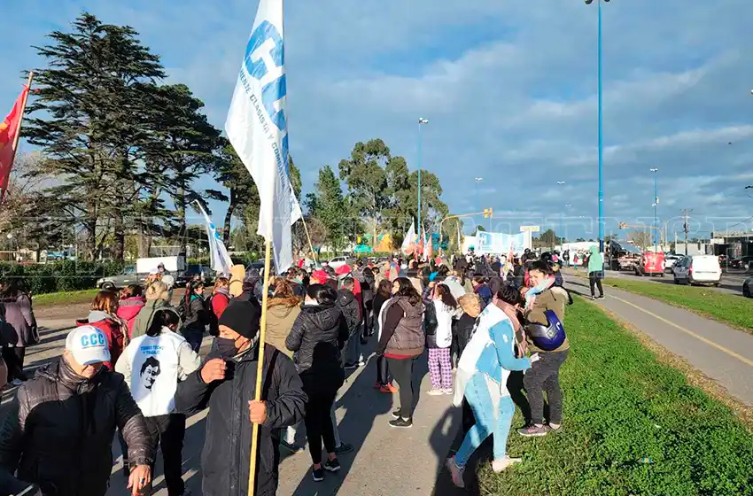 Corte en ruta 88: organizaciones sociales piden más ayuda