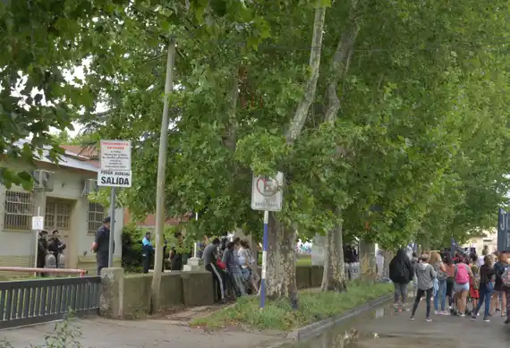 La familia Simón se movilizó para reclamar que Jaureguiber vaya a juicio oral y público