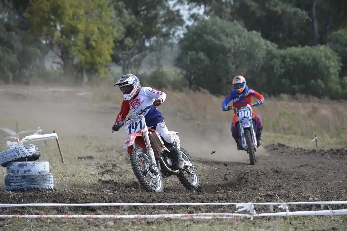 En Diamante se corrió la tercera fecha del Endurocross
