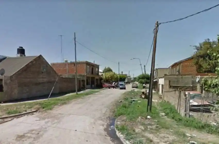 Brutal femicidio: mató de once puñaladas a su mujer embarazada y luego se suicidó