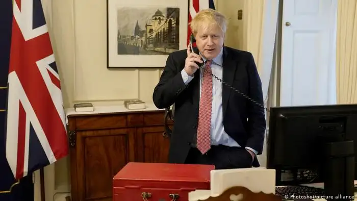 Boris Johnson, aislado tras contacto con positivo por SARS-CoV-2