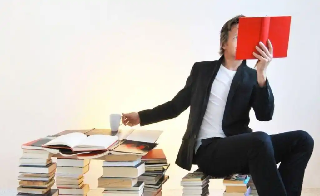 20 libros clásicos de apenas 200 páginas para leer en un solo día