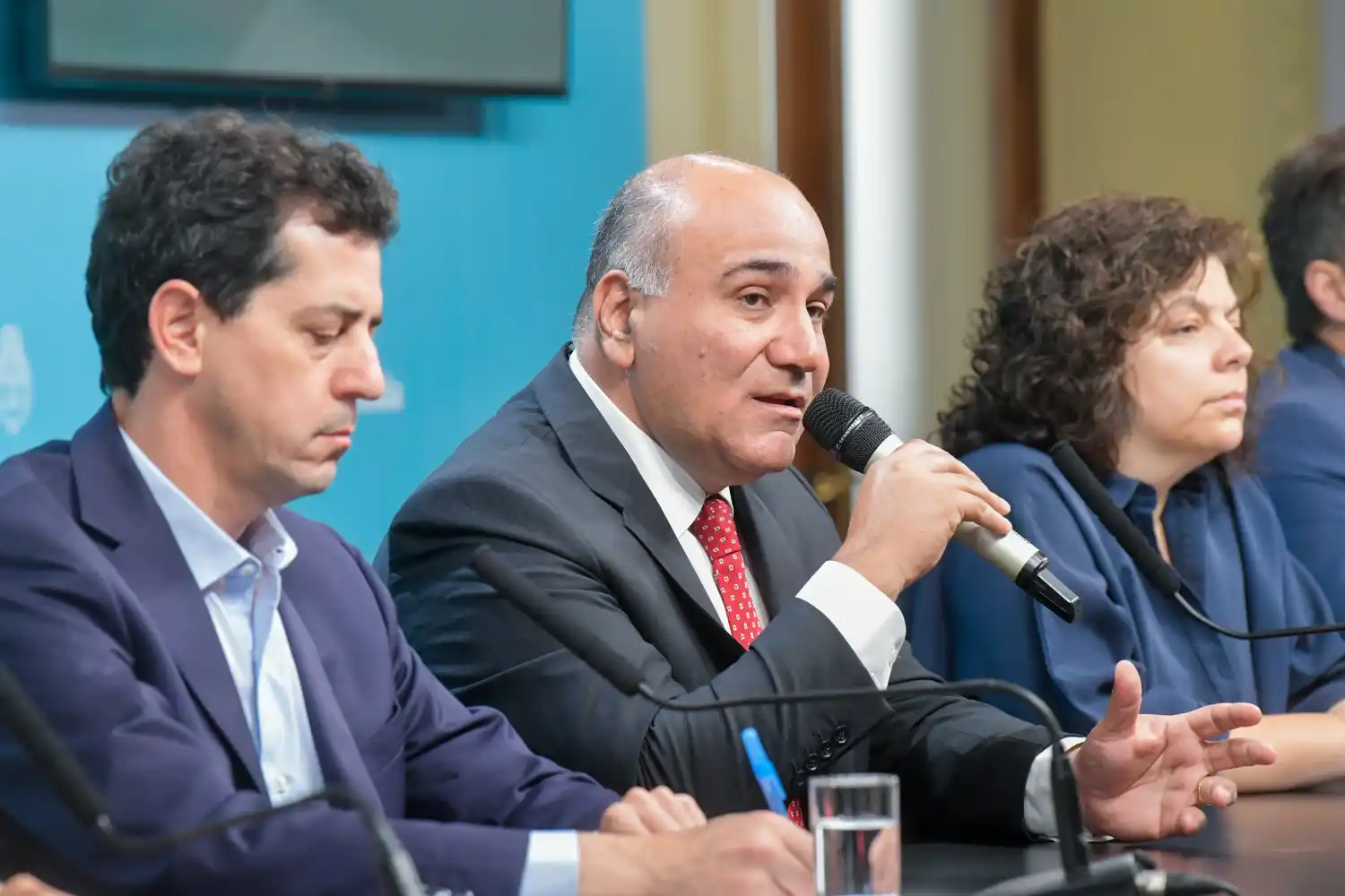 El Gabinete defendió a Cristina Kirchner y avaló la teoría de la persecución judicial