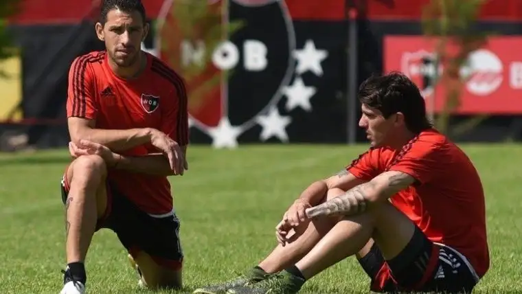 Newell’s: hubo acuerdo y los jugadores levantan el paro