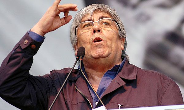 Para Moyano, "es lamentable" que Macri quite retenciones al campo y no Ganancias al aguinaldo de los trabajadores
