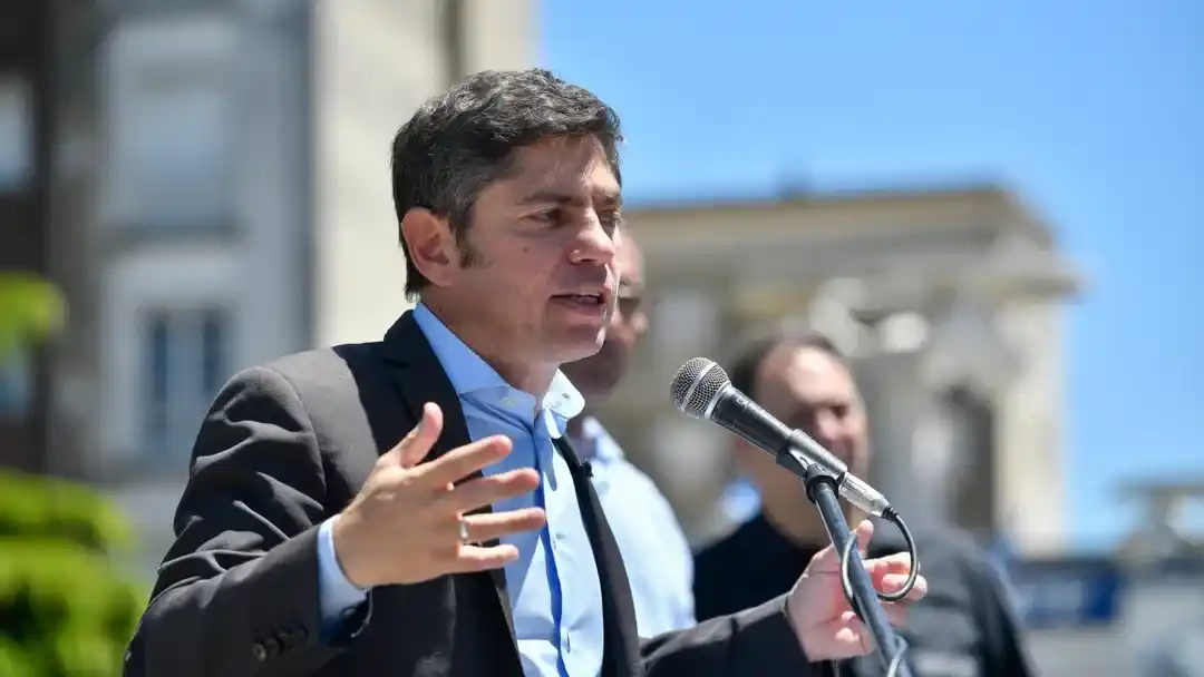 Una encuesta nacional muestra a Axel Kicillof como principal referente opositor